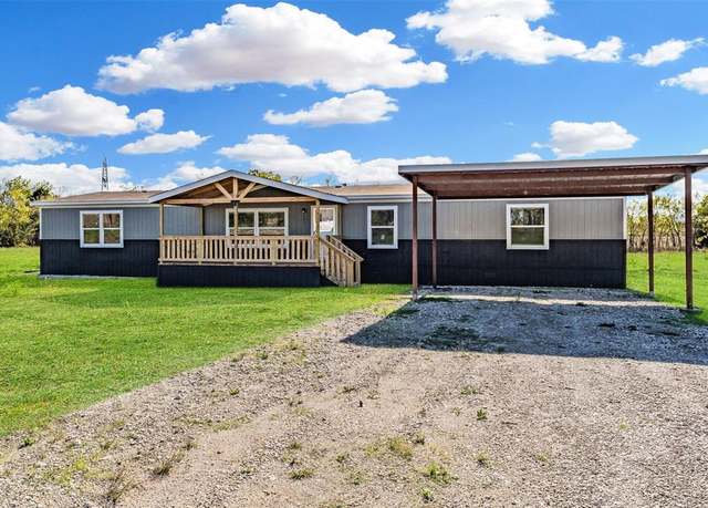 Property at 5017 Dove St, Greenville, TX 75402, 5 beds, 3 baths