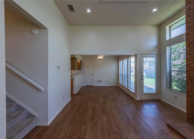 Property at 7551 Tournament Rd, Frisco, TX 75035, 3 beds, 2.5 baths