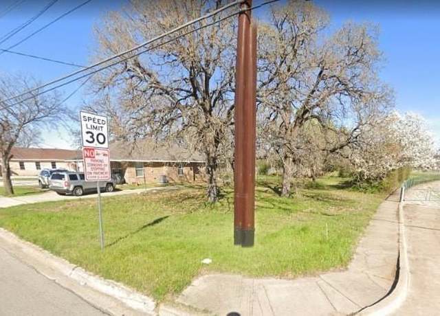 Property at 605 Lakey St, Denton, TX 76205
