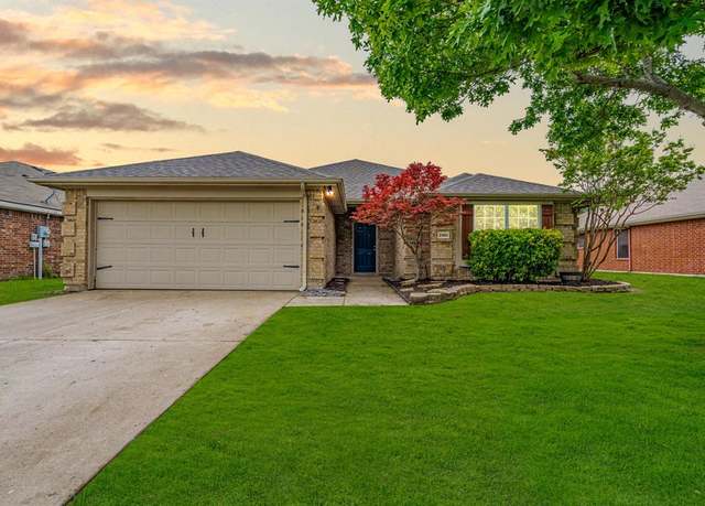 Property at 2901 Mockingbird St, Royse City, TX 75189, 3 beds, 2 baths