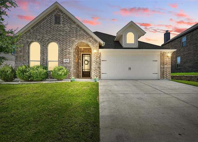 Property at 11721 Madrono Dr, Fort Worth, TX 76108, 3 beds, 2 baths