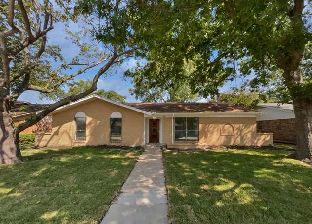 Property at 1901 Goliad Dr, Garland, TX 75042, 3 beds, 2 baths