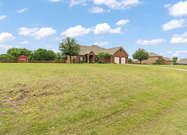 Property at 2305 Silver Maple Dr, St. Paul, TX 75098, 4 beds, 3.5 baths