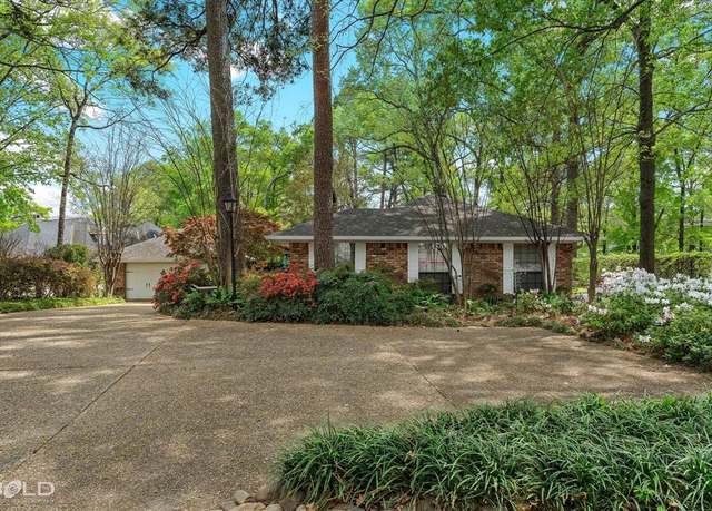 Property at 1739 Willow Point Dr, Shreveport, LA 71119, 5 beds, 3.5 baths