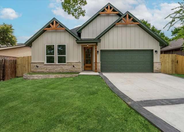 Property at 2806 25th St, Fort Worth, TX 76106, 4 beds, 2 baths