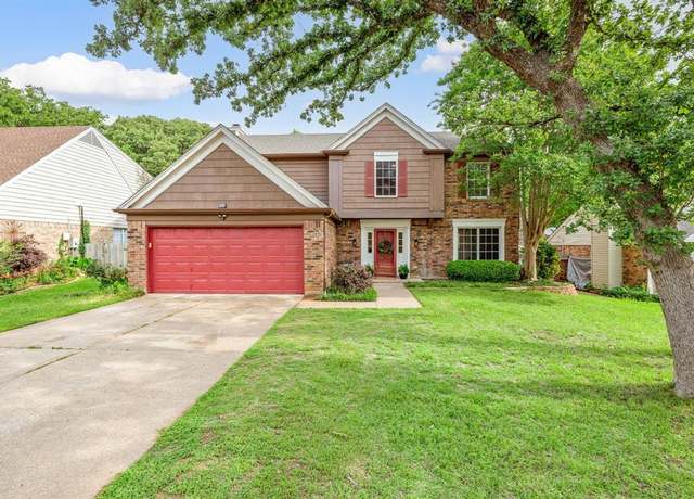 Property at 516 Briarcroft Dr, Grapevine, TX 76051, 4 beds, 2.5 baths