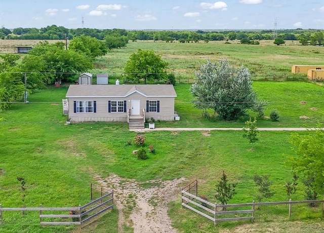 Property at 1762 County Road 4752, Sulphur Springs, TX 75482, 3 beds, 2 baths