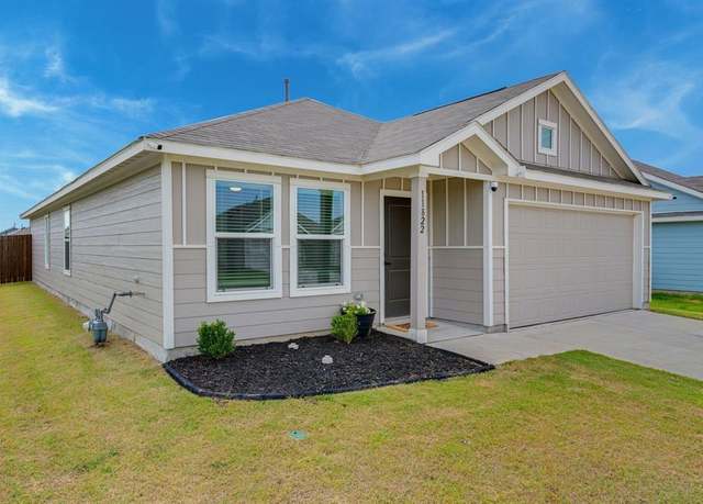 Property at 11822 Marcellus Way, Rhome, TX 76078, 4 beds, 2 baths