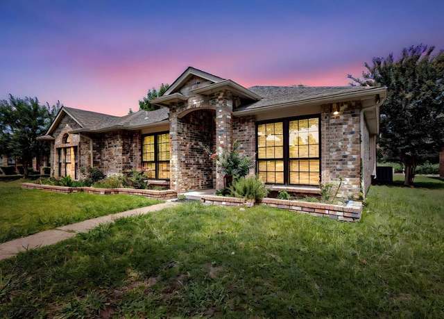 Property at 627 Big Thicket Trl, Mesquite, TX 75149, 4 beds, 2 baths