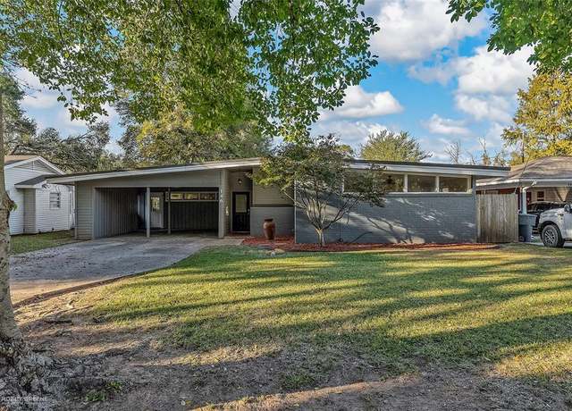 Property at 146 Charles Ave, Shreveport, LA 71105, 3 beds, 2 baths