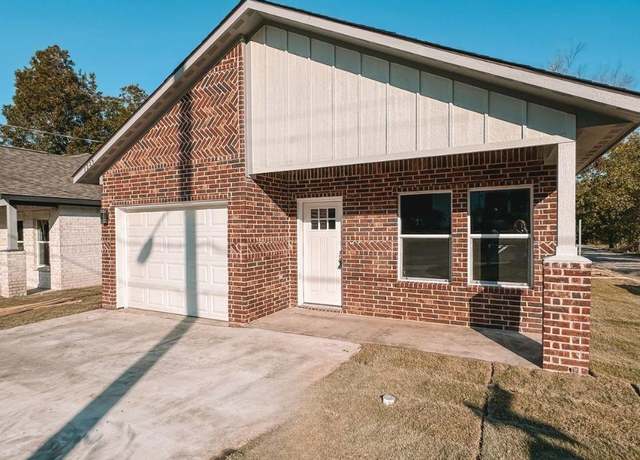 Property at 1225 Wesley St, Greenville, TX 75401, 3 beds, 2 baths