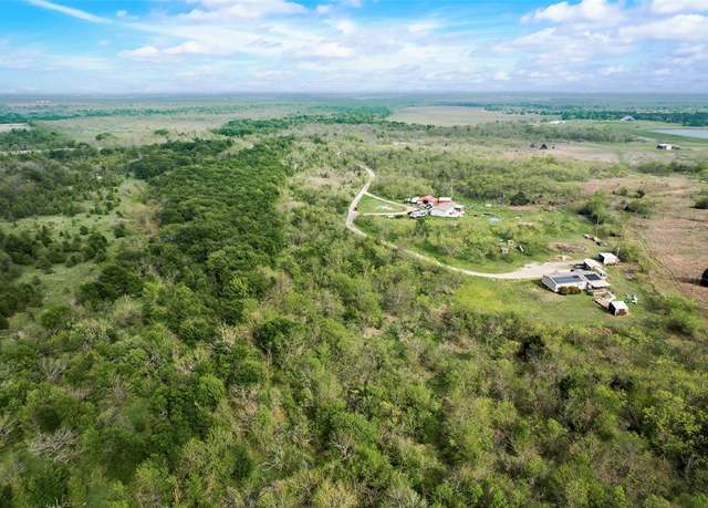 Property at 515 Feaster Rd, Ennis, TX 75119, 3 beds, 2 baths