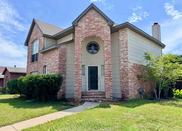Property at 2121 Flamingo Dr, Flower Mound, TX 75028, 3 beds, 2.5 baths