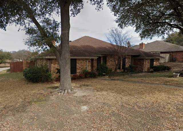 Property at 801-803 Summit Dr, Desoto, TX 75115, 6 beds, 4 baths