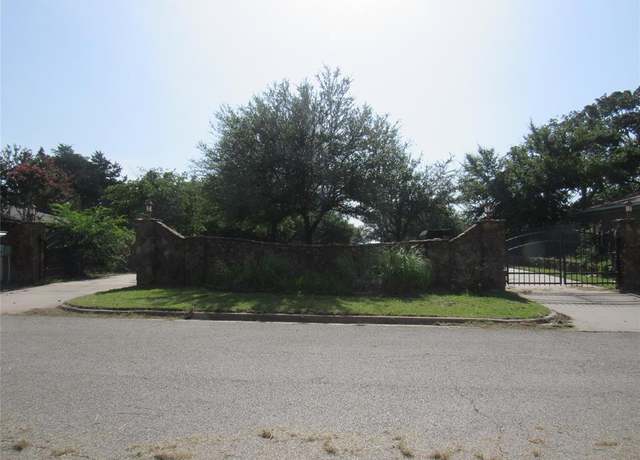 Property at 2206 Bluebonnet Ave, Denison, TX 75020