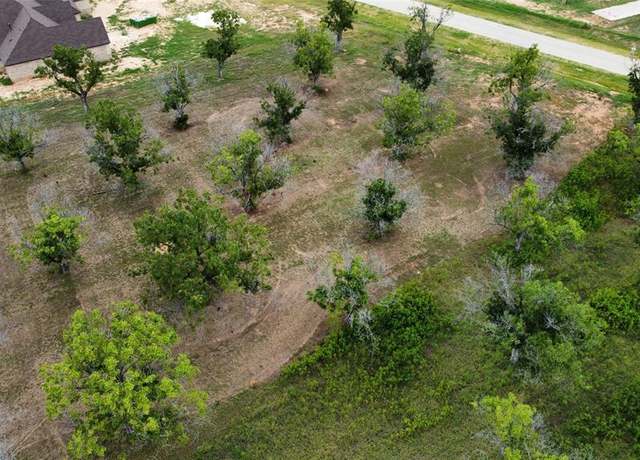 Property at 8305 W Landings Rd, Granbury, TX 76049