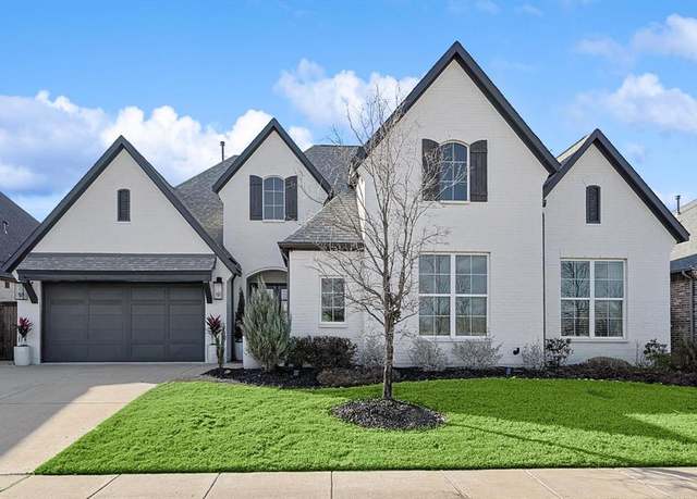 Property at 3351 Waverly Dr, Celina, TX 75009, 5 beds, 3.5 baths