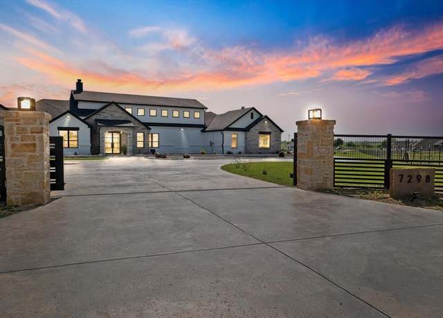 Property at 7298 Tom Trl, Krum, TX 76249, 5 beds, 4.5 baths