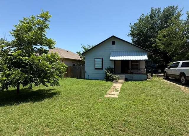 Property at 2520 Refugio Ave, Fort Worth, TX 76164, 1 bed, 1 bath