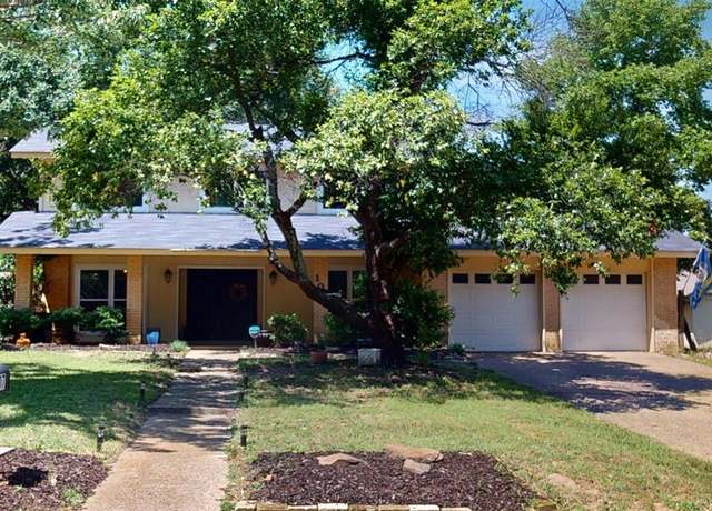 Property at 107 Louise Ln, Athens, TX 75751, 4 beds, 2 baths