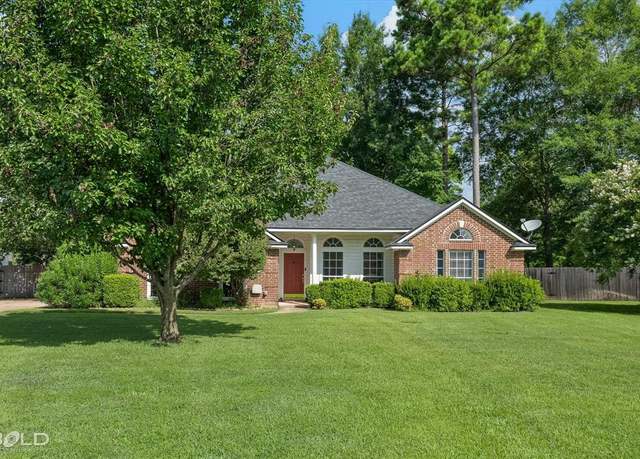 Property at 321 Blue Fox Cir, Haughton, LA 71037, 4 beds, 2 baths