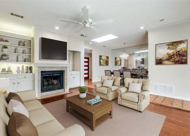 Property at 12525 Montego Plz, Dallas, TX 75230, 2 beds, 2 baths