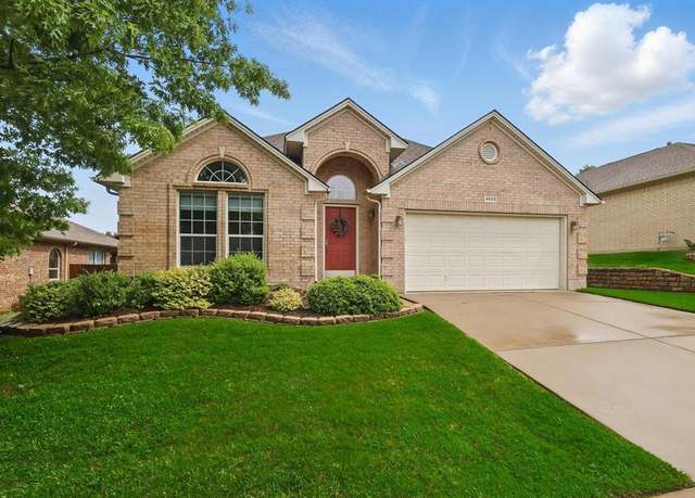 Property at 4833 Heber Springs Trl, Fort Worth, TX 76244, 3 beds, 2 baths