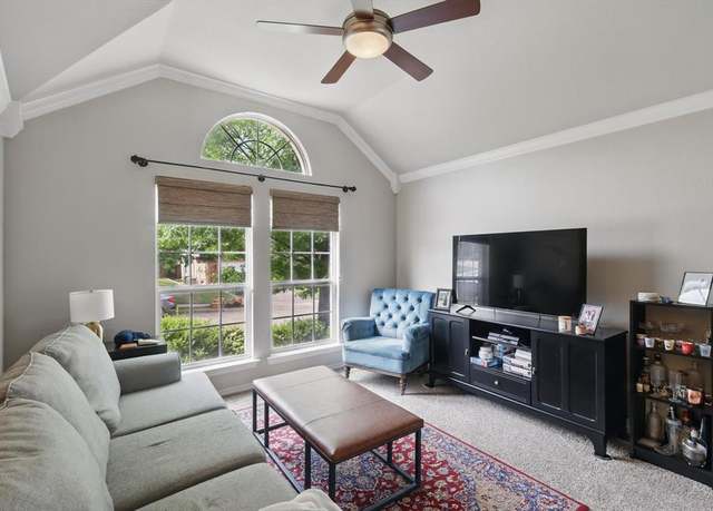 Property at 4833 Heber Springs Trl, Fort Worth, TX 76244, 3 beds, 2 baths