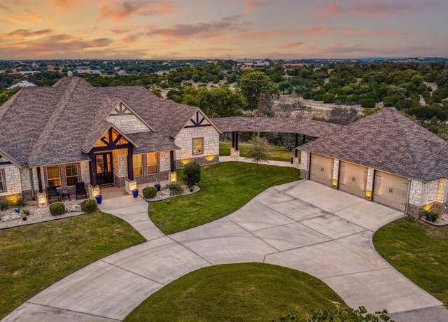 Property at 288 S Ridgeoak Ct, Weatherford, TX 76087, 3 beds, 3 baths