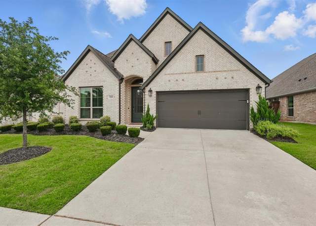 Property at 1110 Sandgate Dr, Forney, TX 75126, 4 beds, 3 baths