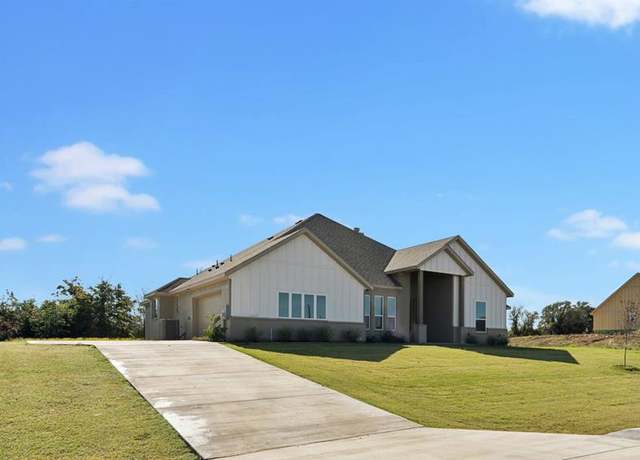 Property at 213 Blackjack Xing, Paradise, TX 76073, 4 beds, 3 baths