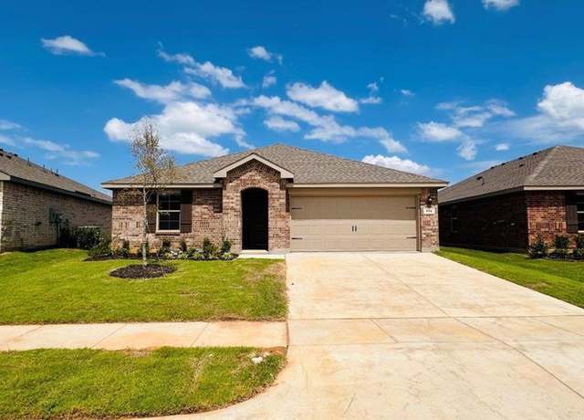 Property at 556 Crestridge Dr N, Cleburne, TX 76033, 4 beds, 2 baths