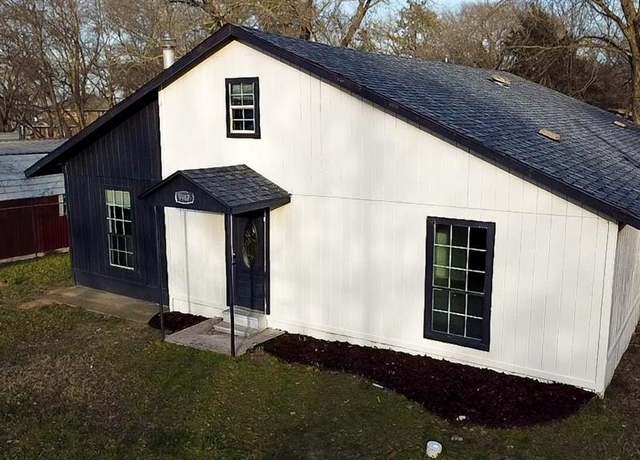 Property at 9987 Shoreline Dr, Wills Point, TX 75169, 3 beds, 2 baths