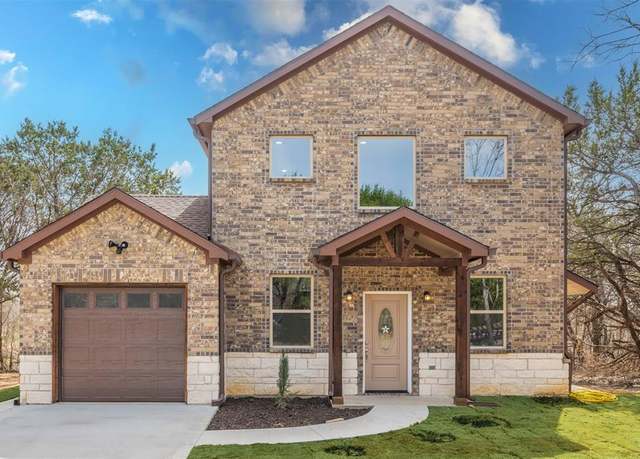 Property at 2715 S Shadowood St, Granbury, TX 76048, 3 beds, 2.5 baths