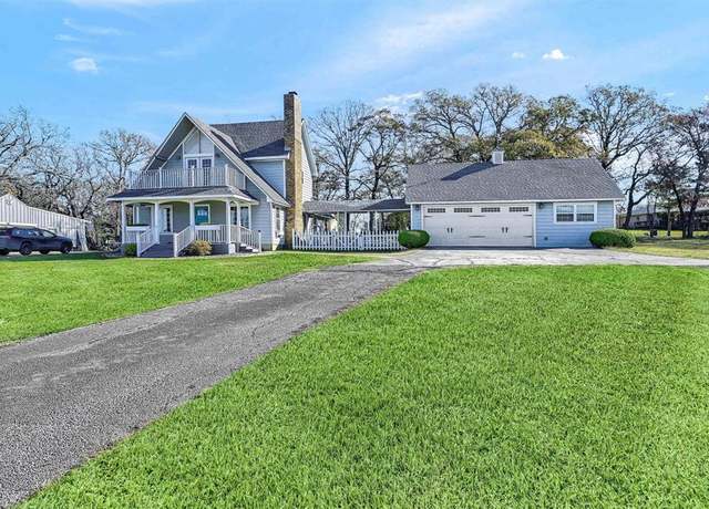 Property at 123 Pontiac Dr, Lake Kiowa, TX 76240, 4 beds, 3 baths