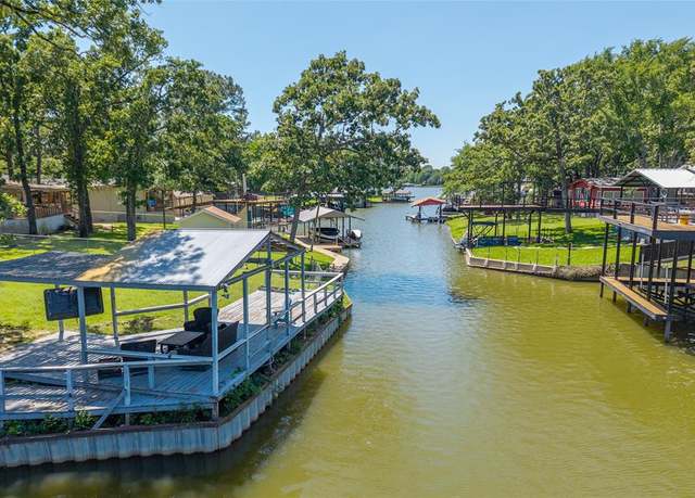 Property at 108 Mcalister St, Mabank, TX 75156, 3 beds, 2 baths