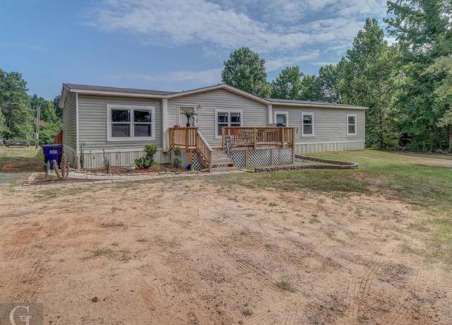 Property at 2153 Highway 2, Plain Dealing, LA 71064, 4 beds, 2 baths