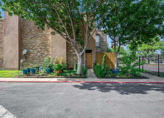 Property at 1106 Country Club Ln #101, Fort Worth, TX 76112, 2 beds, 2.5 baths