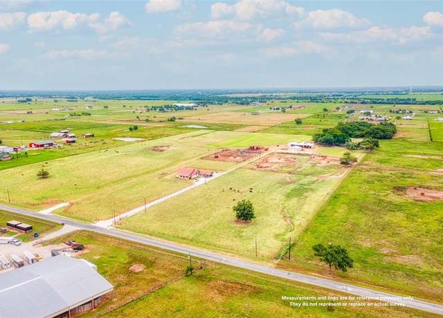 Property at 4378 Old Town Rd, Whitesboro, TX 76273, 3 beds, 2 baths