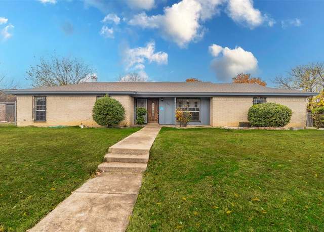 Property at 3241 Bunker Hill Dr, Forest Hill, TX 76140, 3 beds, 2 baths