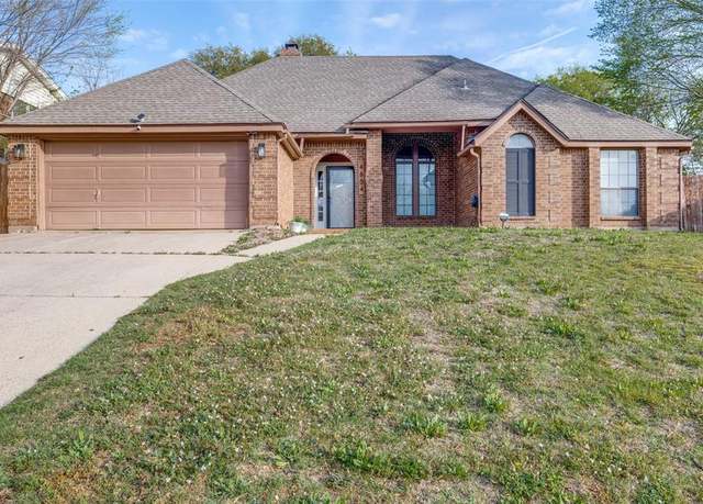 Property at 4804 Glade St, Fort Worth, TX 76114, 3 beds, 2 baths