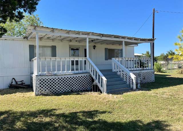 Property at 154 Bierhalter Ln, Whitney, TX 76692, 3 beds, 2 baths