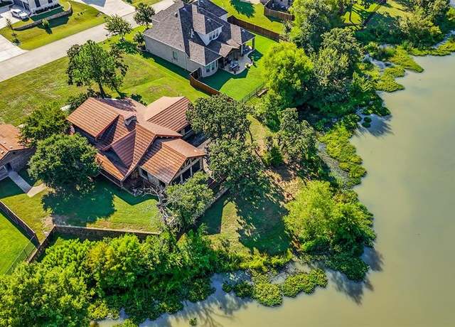 Property at 313 Pimlico Dr, Hickory Creek, TX 75065, 4 beds, 2 baths