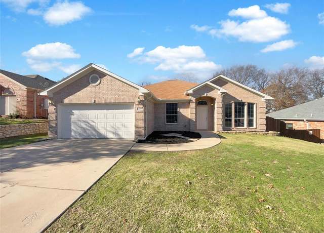 Property at 2230 Summer Brook Dr, Weatherford, TX 76087, 3 beds, 2 baths