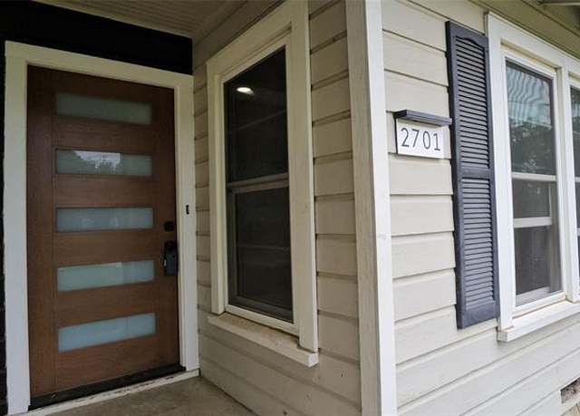 Property at 2701 N Elm St, Denton, TX 76201, 3 beds, 2 baths