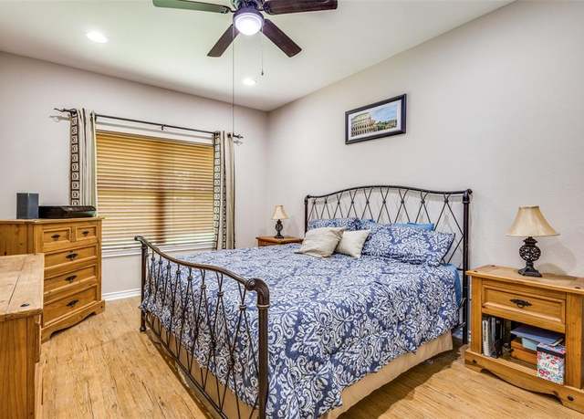 Property at 402 E Main St, Tioga, TX 76271, 3 beds, 2.5 baths