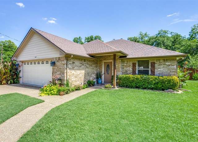 Property at 402 E Main St, Tioga, TX 76271, 3 beds, 2.5 baths