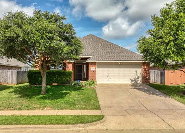 Property at 1104 Junegrass Ln, Crowley, TX 76036, 3 beds, 2 baths