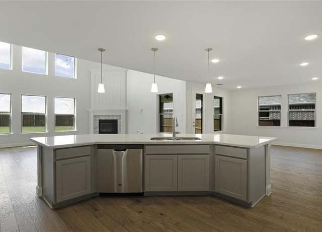 Property at 1724 Ambrosia Rd, Celina, TX 75009, 4 beds, 3 baths