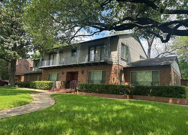 Property at 1803 W Colorado Blvd, Dallas, TX 75208, 4 beds, 3.5 baths